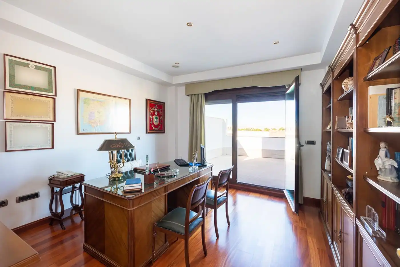 Houses for sale in Granada  with Air Conditioner, Heating and Terrace