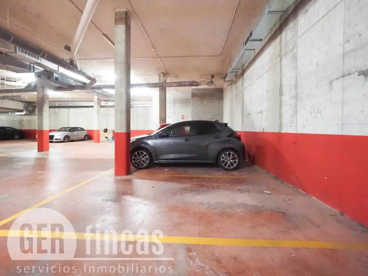 Parking de Piso en venta en Terrassa con Calefacción