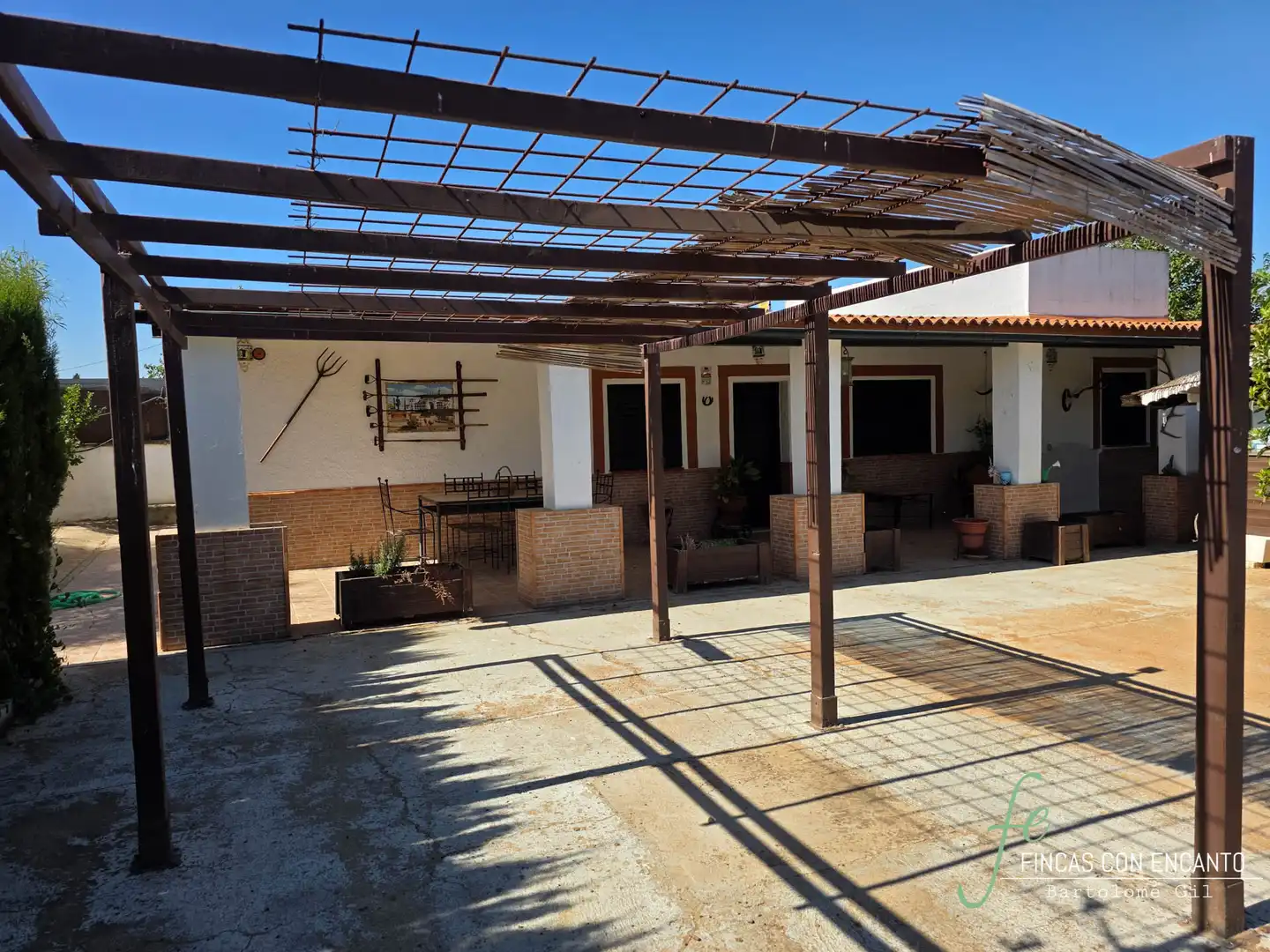 Casa amb piscina en venda a Oromana