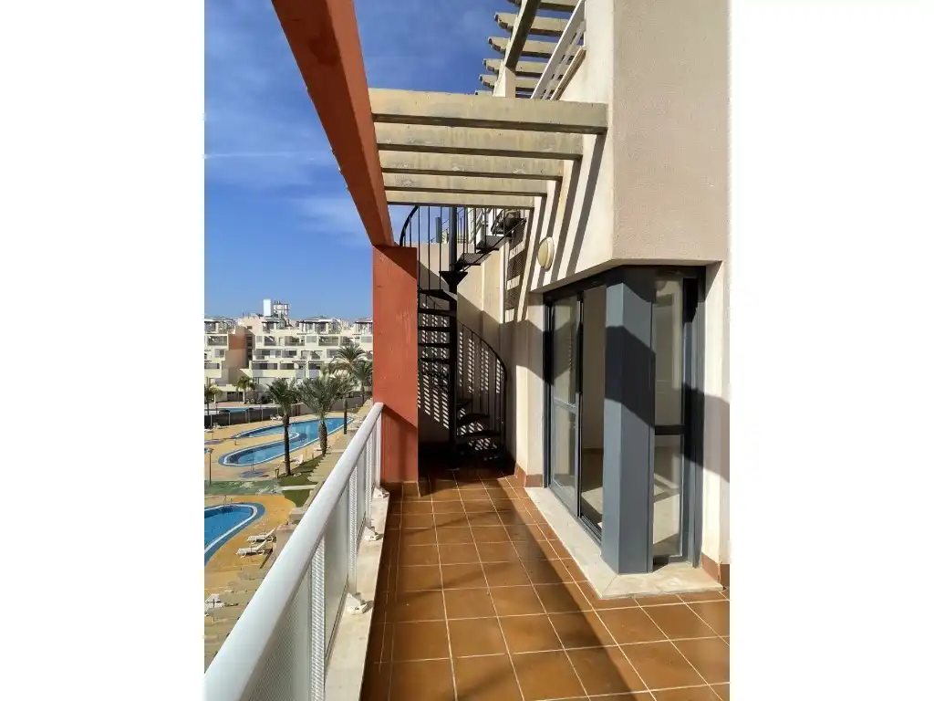Terraza de Apartamento en venta en Vera con Piscina