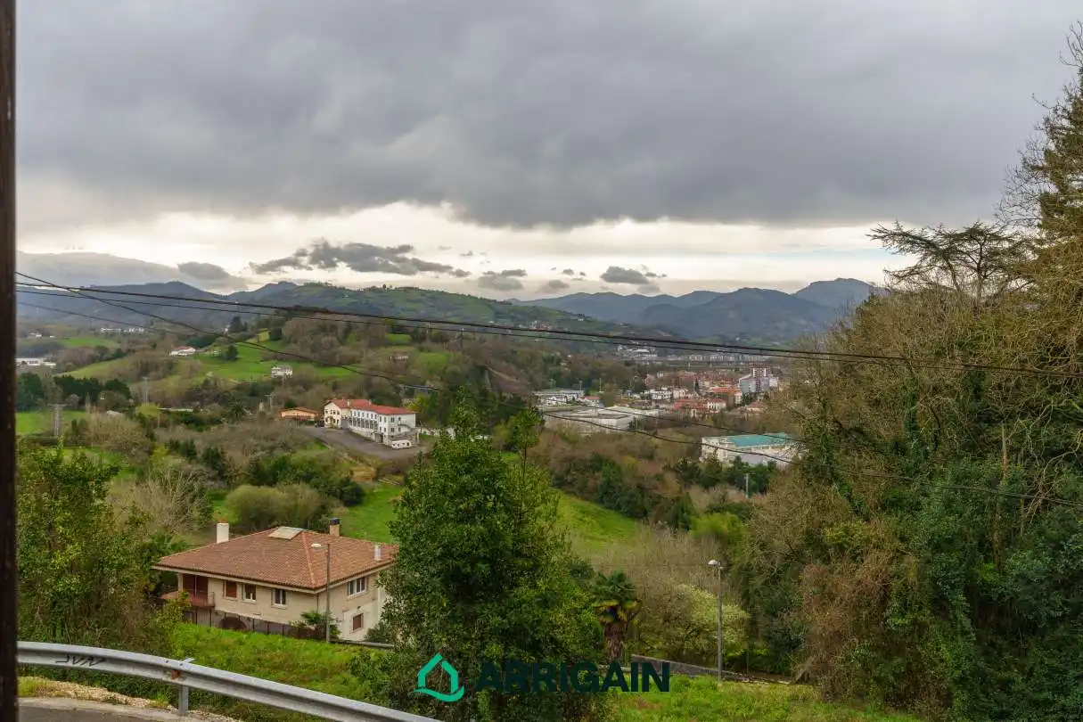 Vista exterior de Casa o xalet en venda en Donostia - San Sebastián  amb Calefacció, Jardí privat i Traster