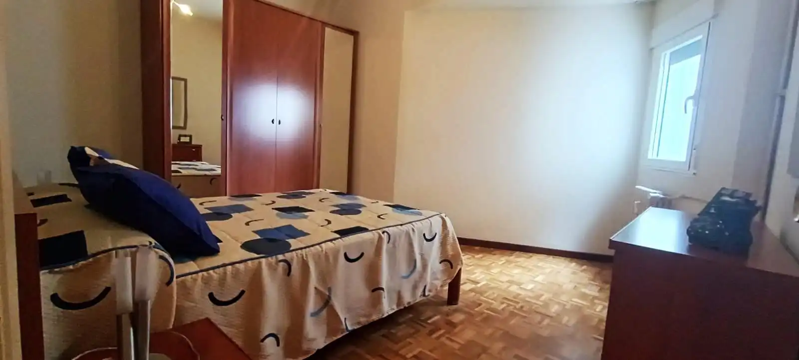 Dormitori de Pis en venda en Zamora Capital  amb Calefacció i Parquet
