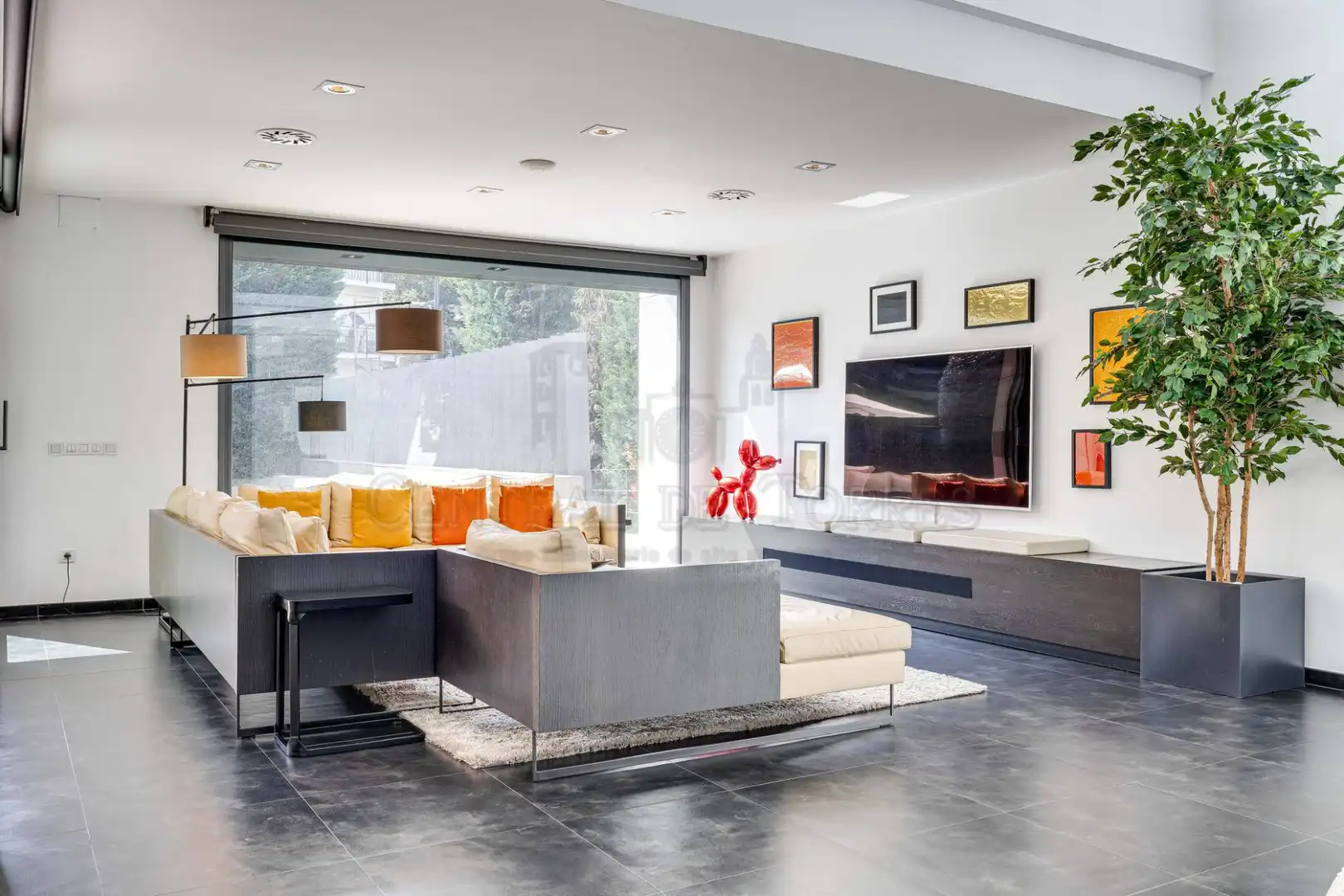 Sala d'estar de Casa o xalet en venda en Sant Cugat del Vallès amb Aire condicionat, Calefacció i Jardí privat