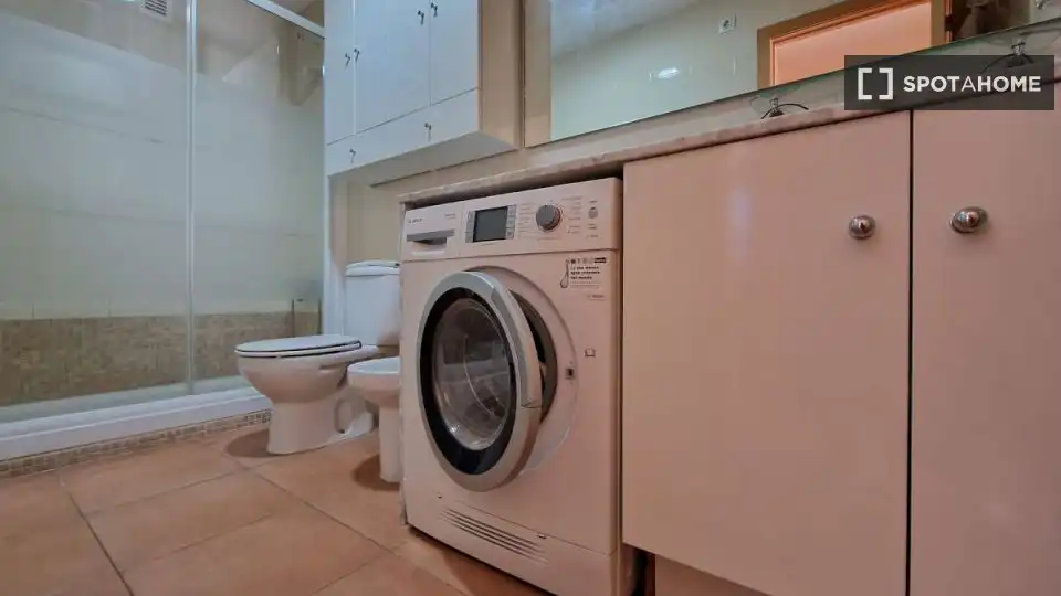 Badezimmer von Wohnung zur Miete in Canet d'En Berenguer mit Klimaanlage, Heizung und Möbliert