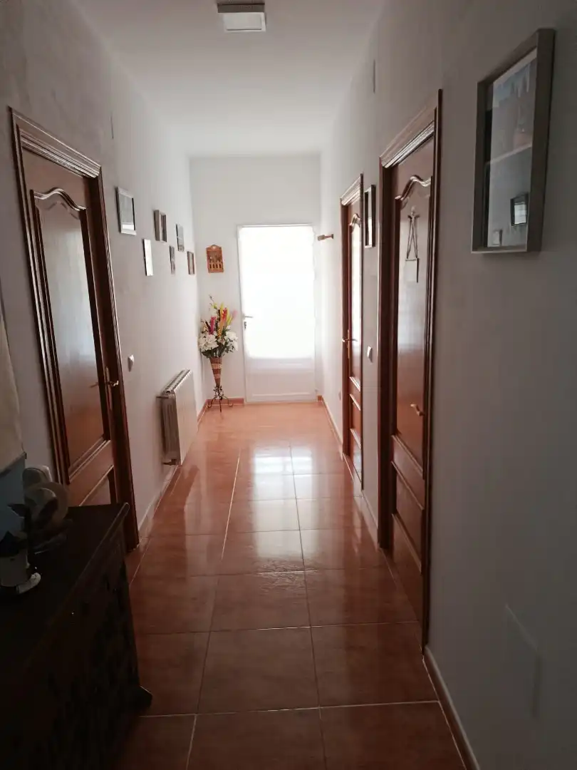 Casa adosada en venda en Mota del Cuervo amb Calefacció, Terrassa i Moblat