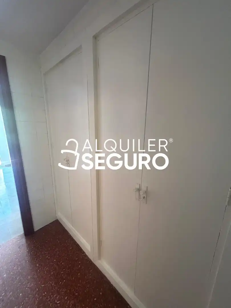 Dormitori de Pis de lloguer en Granada amb Aire condicionat i Calefacció