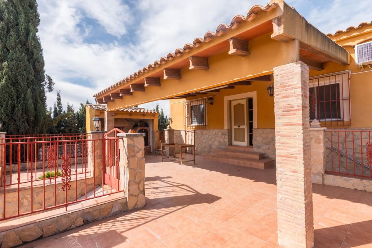 Vista exterior de Finca rústica en venda en Pliego amb Calefacció, Jardí privat i Terrassa