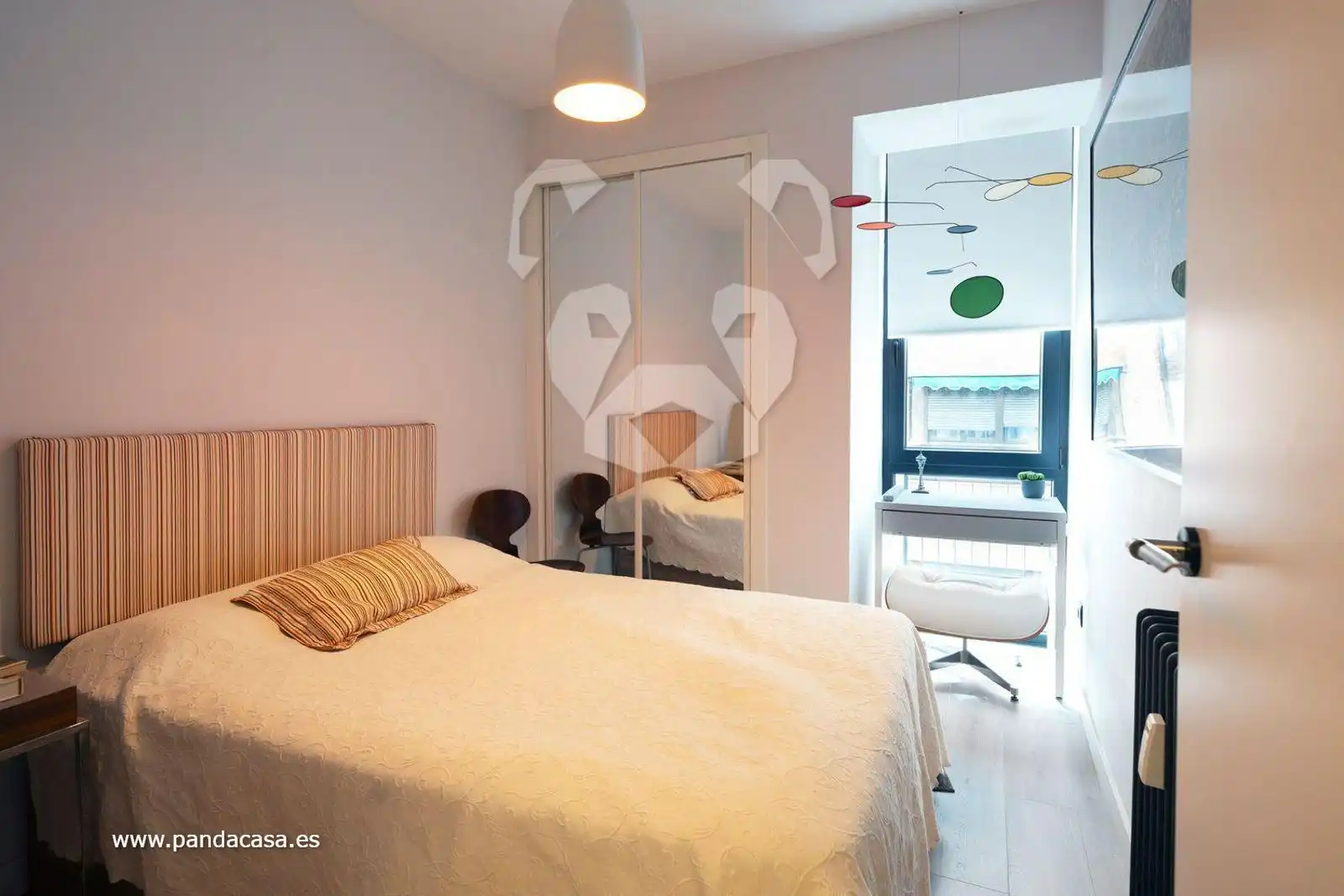 Bedroom of Flat for rent in Madrid  with Air Conditioner, Heating and Parquet flooring