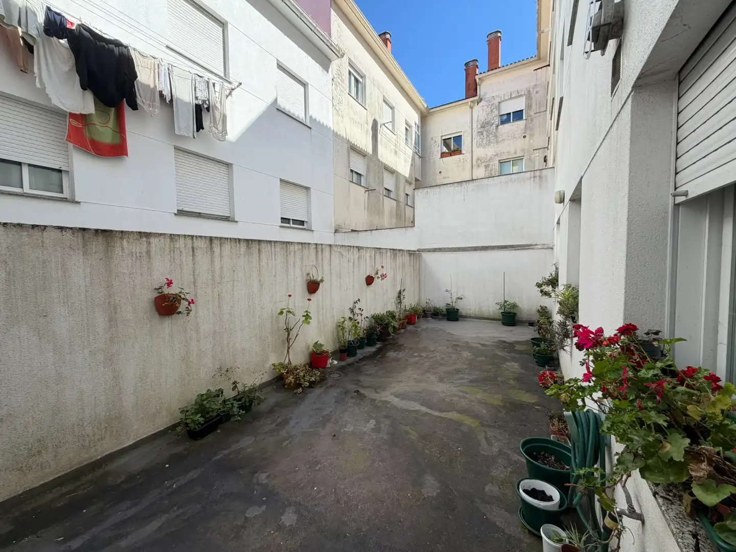 Vista exterior de Piso en venta en Rianxo con Calefacción, Terraza y Trastero