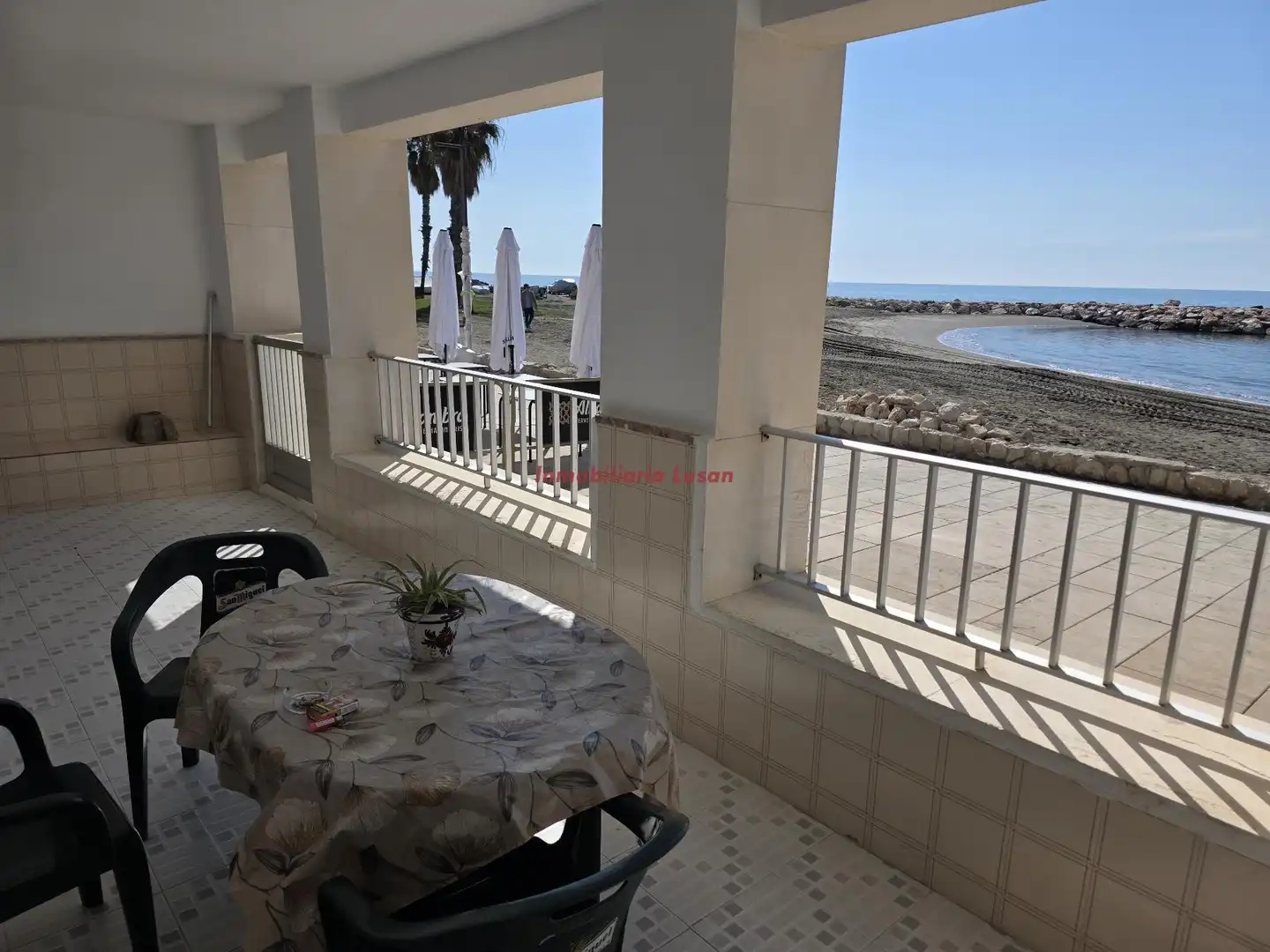 Casa adosada en venta en Pedregalejo - Morlaco