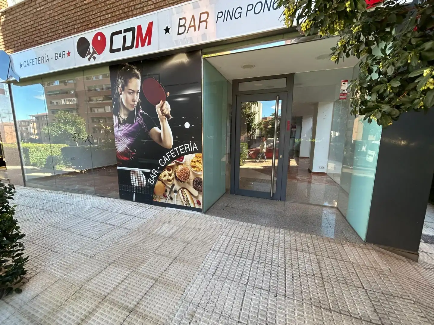 Local comercial de lloguer a Calle de Sigüenza, imagen 3