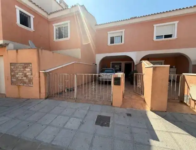 Maison mitoyenne à vendre à FRAY BARTOLOME CASAS 1