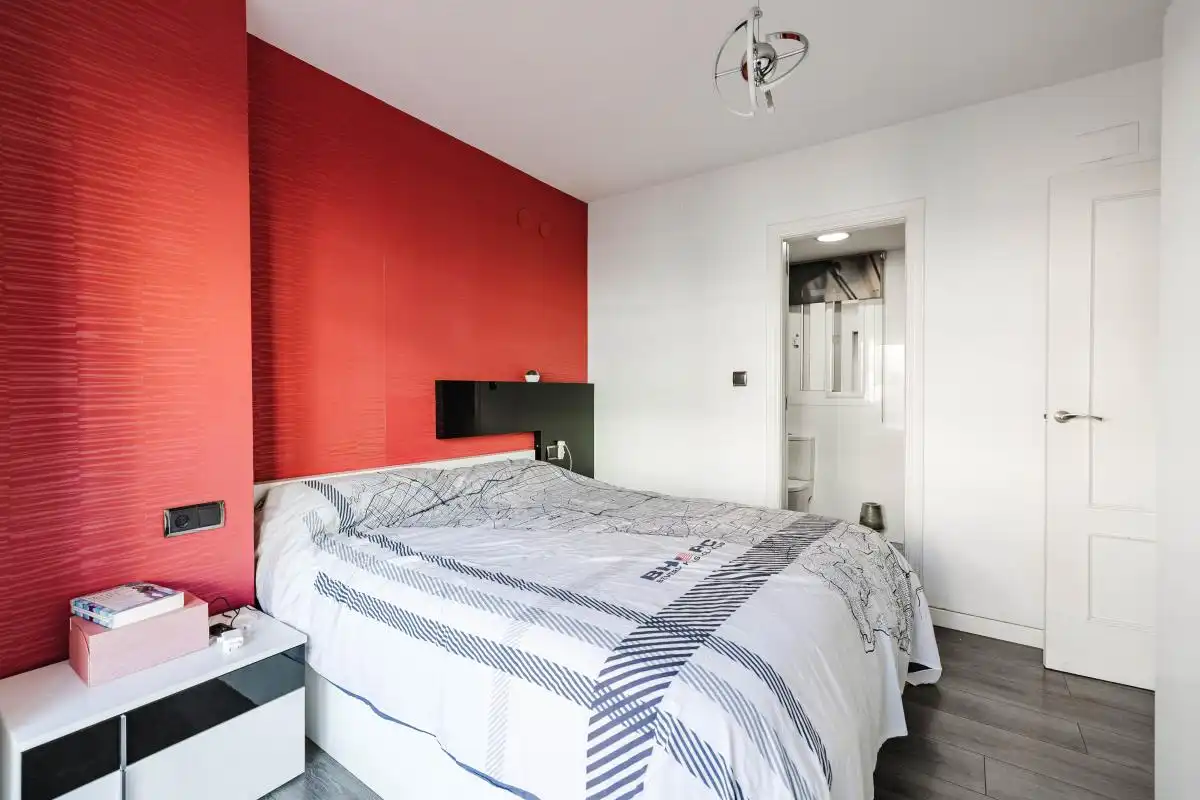 Bedroom of Flat for sale in Málaga  with Air Conditioner, Heating and Terrace