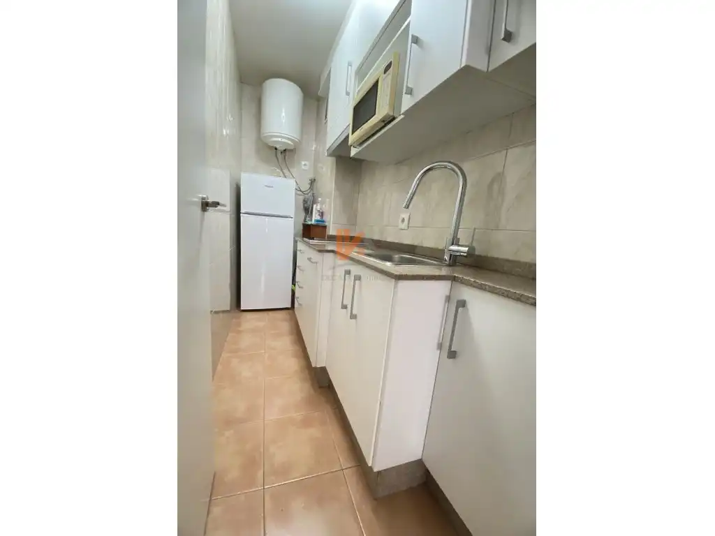 Cuina de Apartament de lloguer en Santiago de Compostela  amb Moblat
