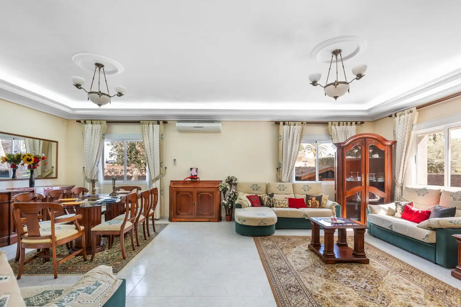 Sala de estar de Casa o chalet en venta en Rojales con Aire acondicionado, Calefacción y Amueblado