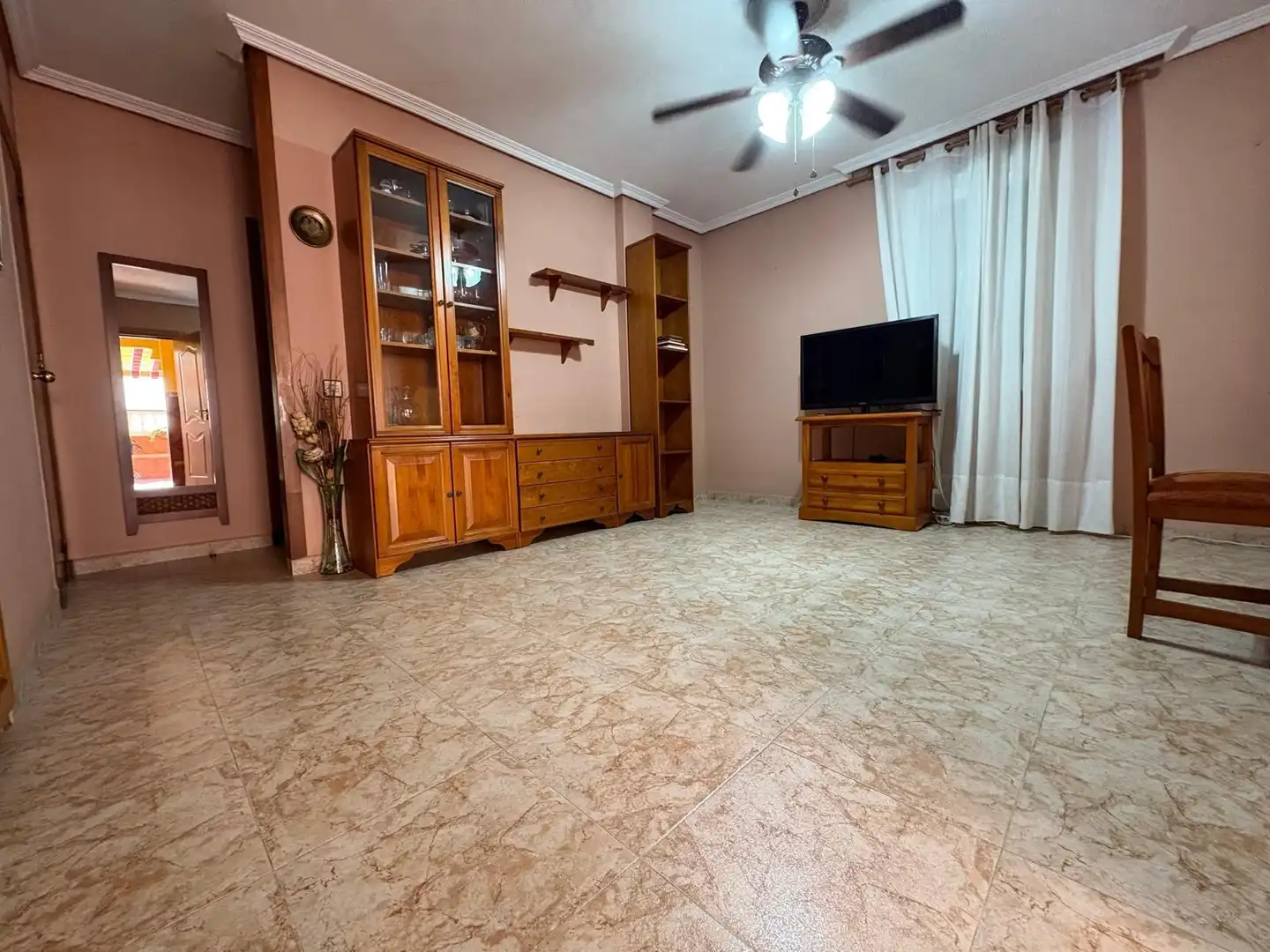 Living room of Detached homes for sale in Algeciras  with Air Conditioner, Terrace and Storage room