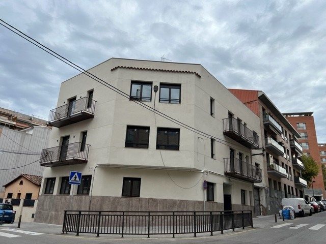 Vista exterior de Planta baixa de lloguer en Rubí amb Aire condicionat, Calefacció i Terrassa