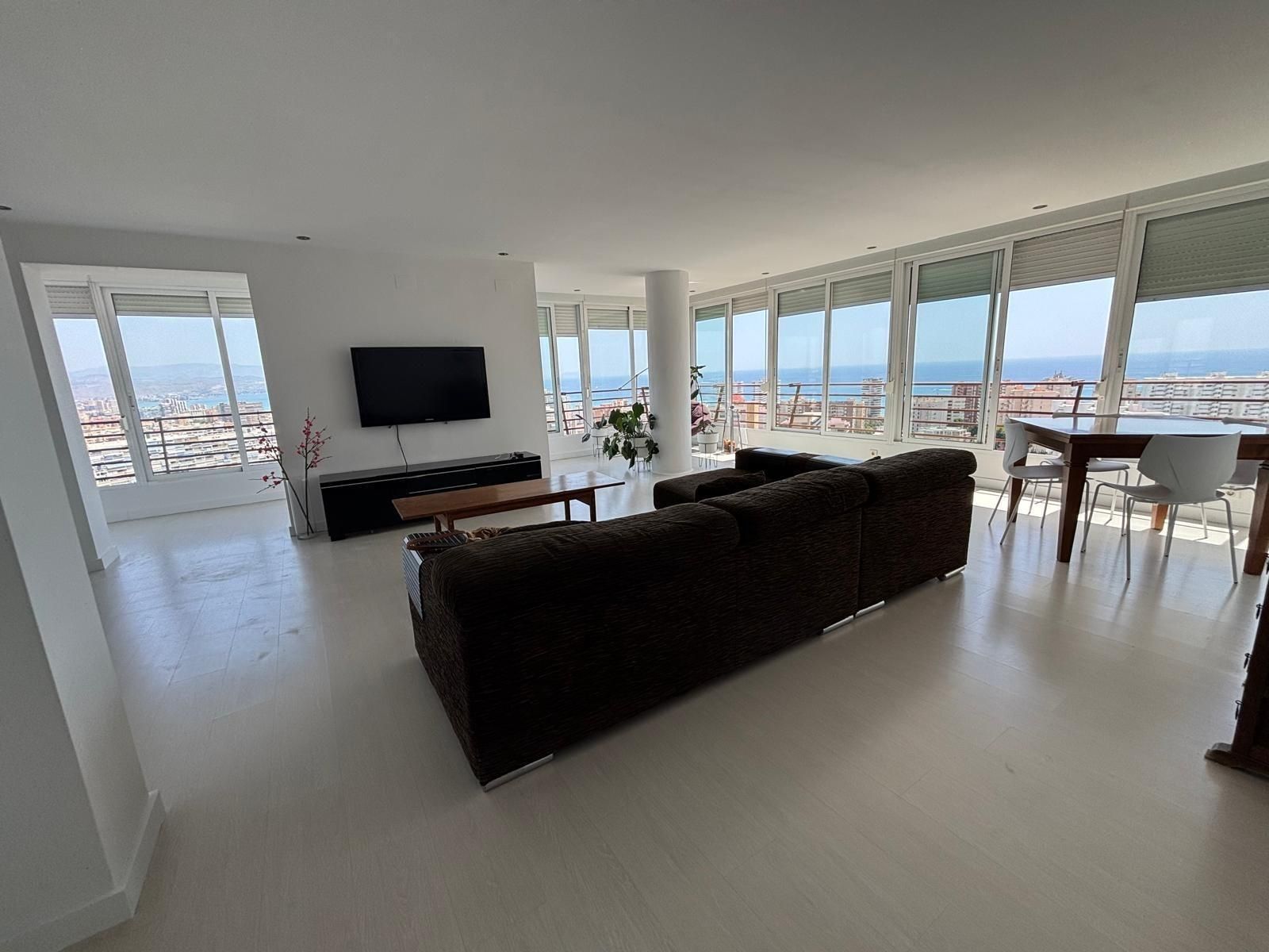 Living room of Flat to rent in Alicante / Alacant  with Terrace and Community pool