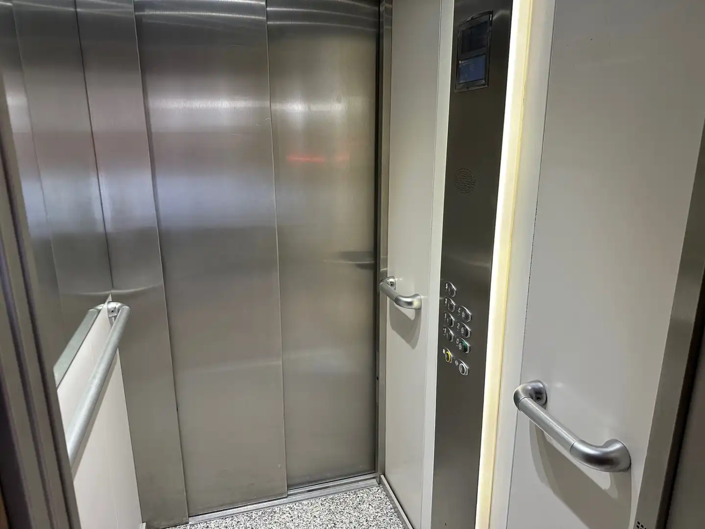 Piso en venta en Jaén con Aire acondicionado, Calefacción y Trastero