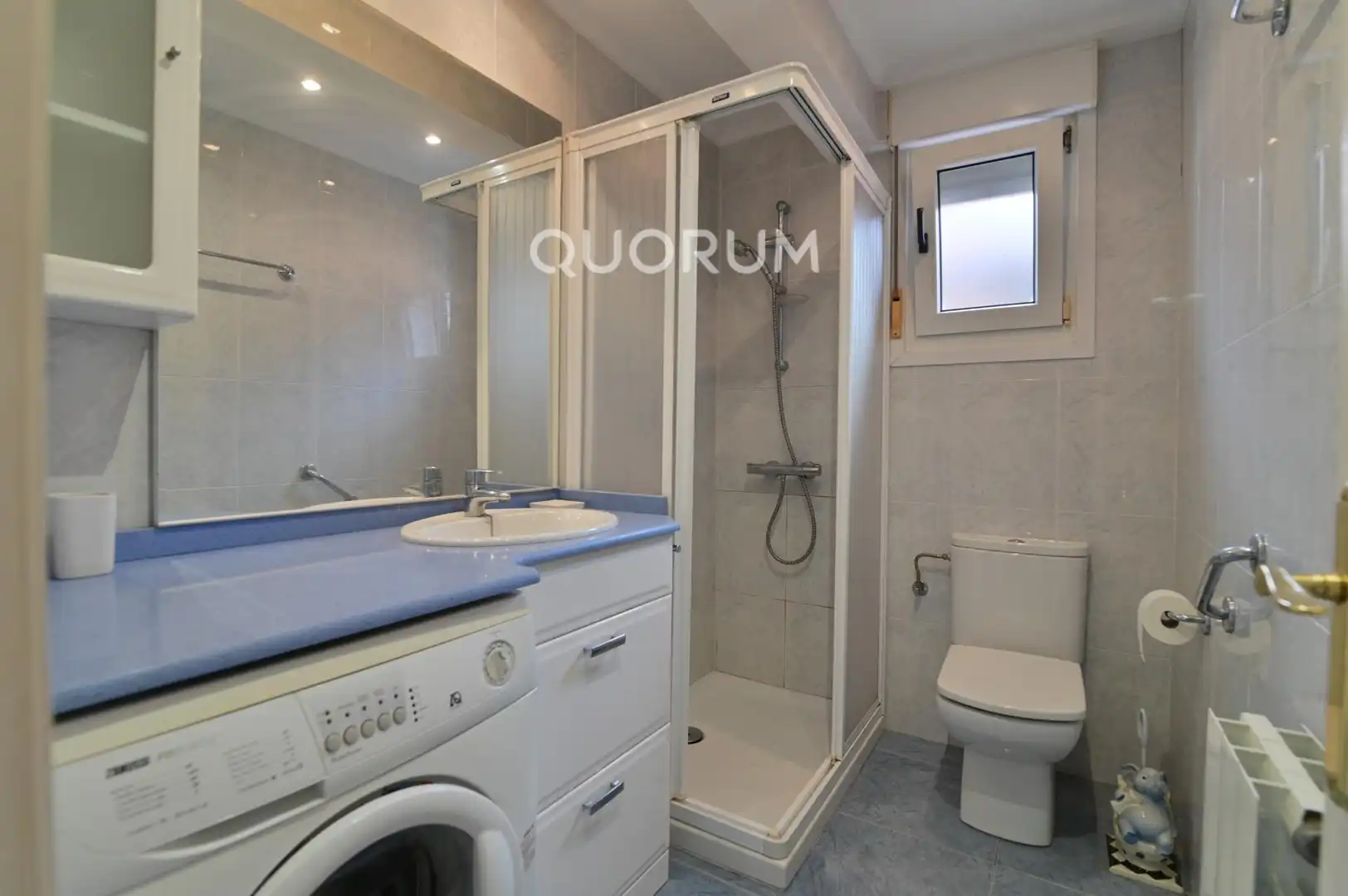 Badezimmer von Wohnung zum Verkauf in Getxo  mit Heizung und Terrasse