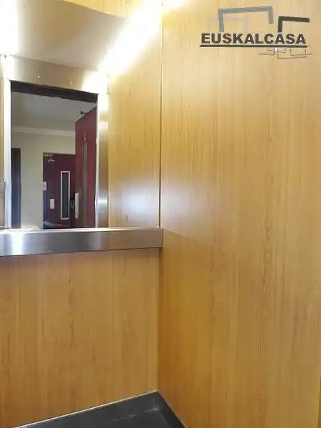 Apartamento en venta en Bilbao  con Trastero y Balcón