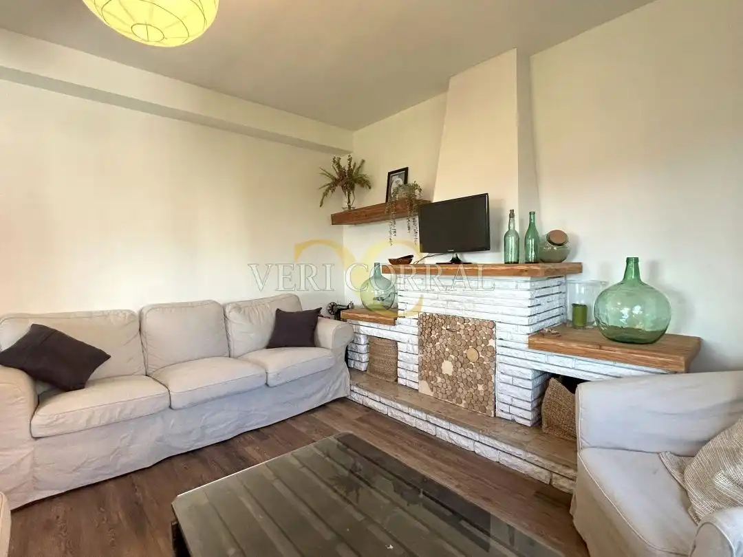 Sala d'estar de Casa o xalet en venda en Llanes amb Calefacció, Jardí privat i Traster
