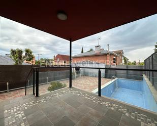 Swimming pool of Single-family semi-detached to rent in Pozuelo de Alarcón  with Air Conditioner, Heating and Private garden