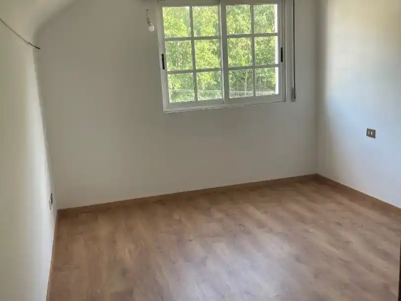 Habitación de Casa adosada en venta en Ames con Jardín privado, Parquet y Trastero
