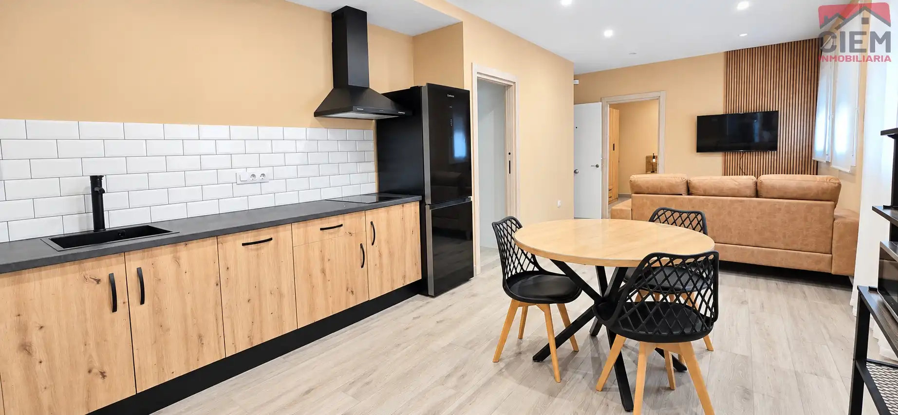 Cuina de Apartament de lloguer en Miajadas amb Aire condicionat, Moblat i Forn