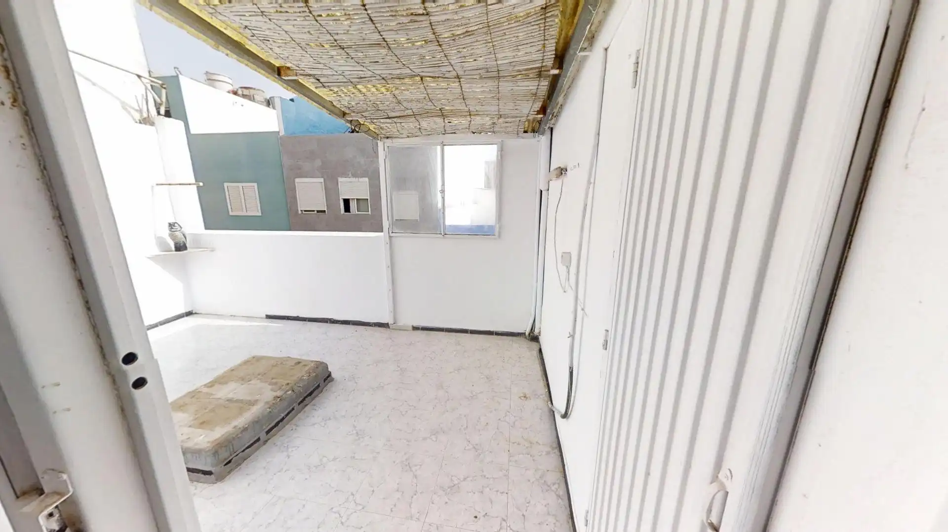 Casa adosada en venda en Ingenio amb Terrassa, Traster i Balcó