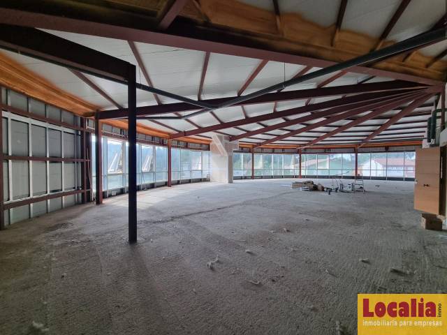 Oficina en Alquiler en El Crucero en Revilla