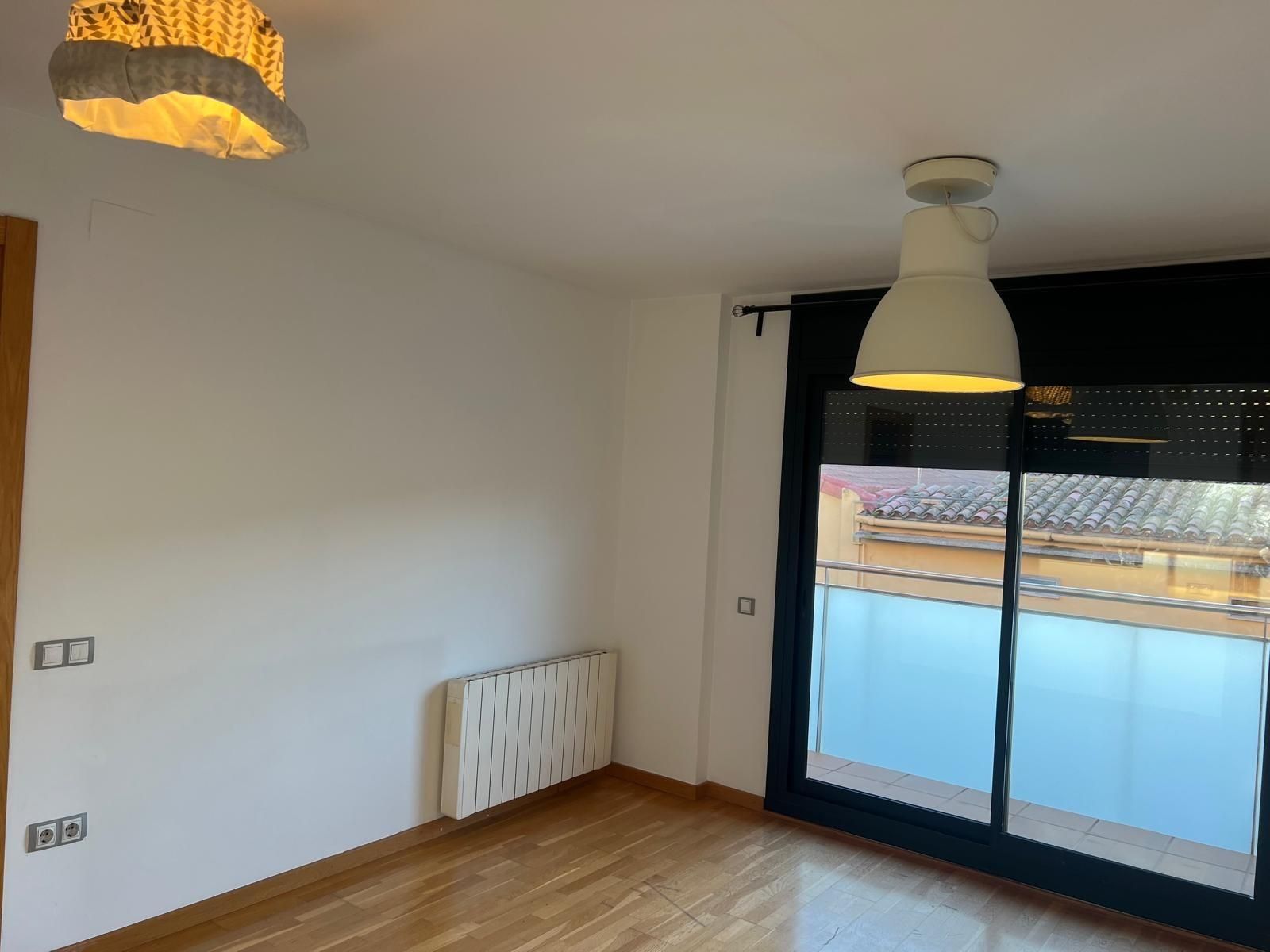 Bedroom of Flat for sale in Manresa  with Air Conditioner, Heating and Parquet flooring