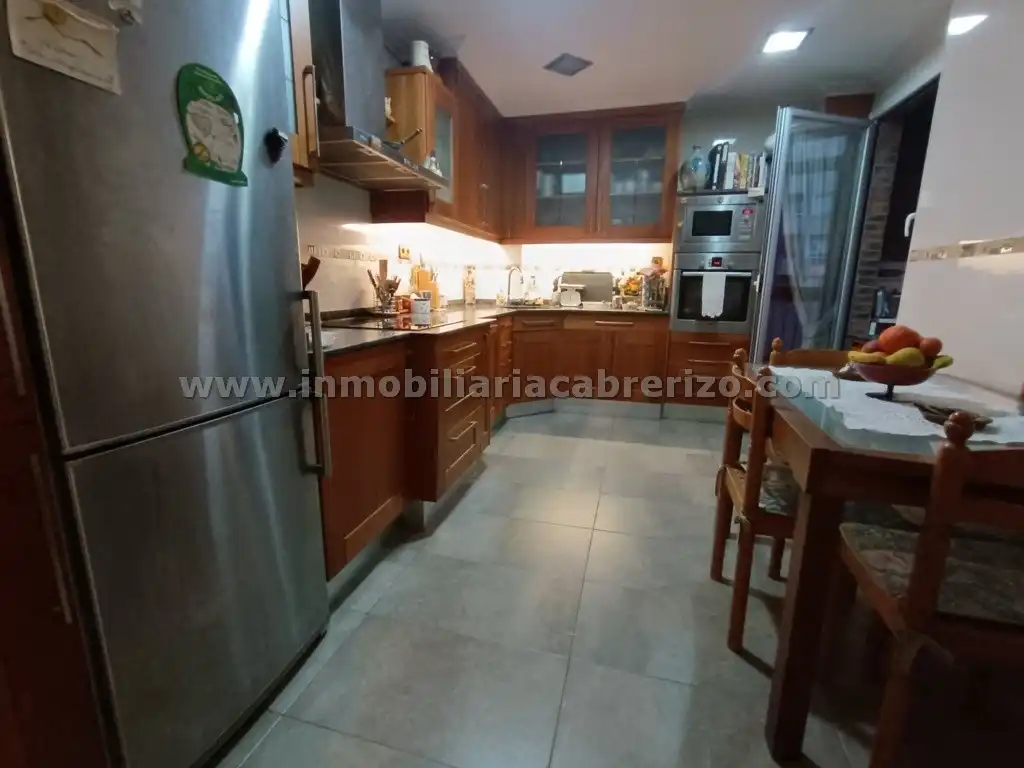 Cocina de Piso en venta en  Logroño con Aire acondicionado, Calefacción y Parquet