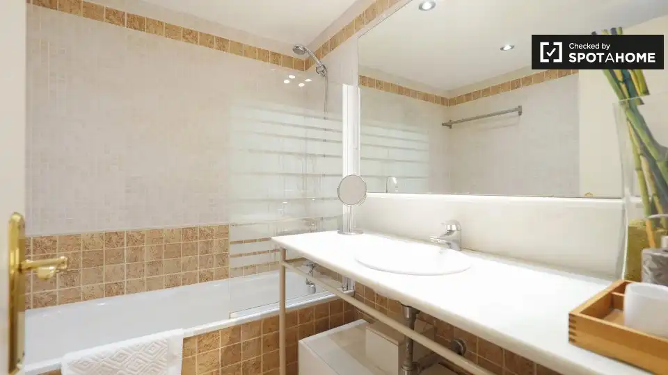 Piso con terraza en alquiler en Ciutat Vella, imagen 17