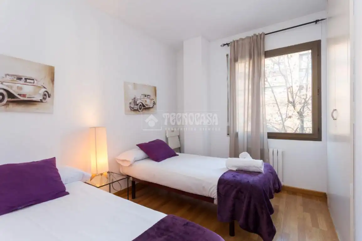 Habitación de Piso en venta en Barcelona con Aire acondicionado y Balcón