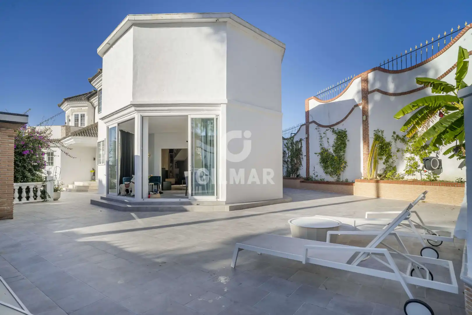 Terrassa de Casa o xalet en venda en Estepona amb Jardí privat i Piscina