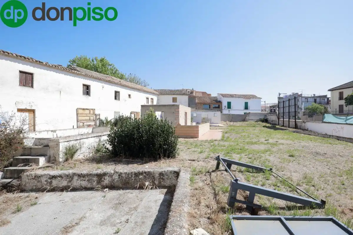 Casa o xalet en venda a Carretera MOTRIL, Carretera de Granada - La Alcazaba