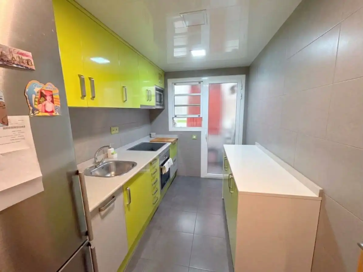 Kitchen of Flat for sale in Sagnier - Plaça de Catalunya