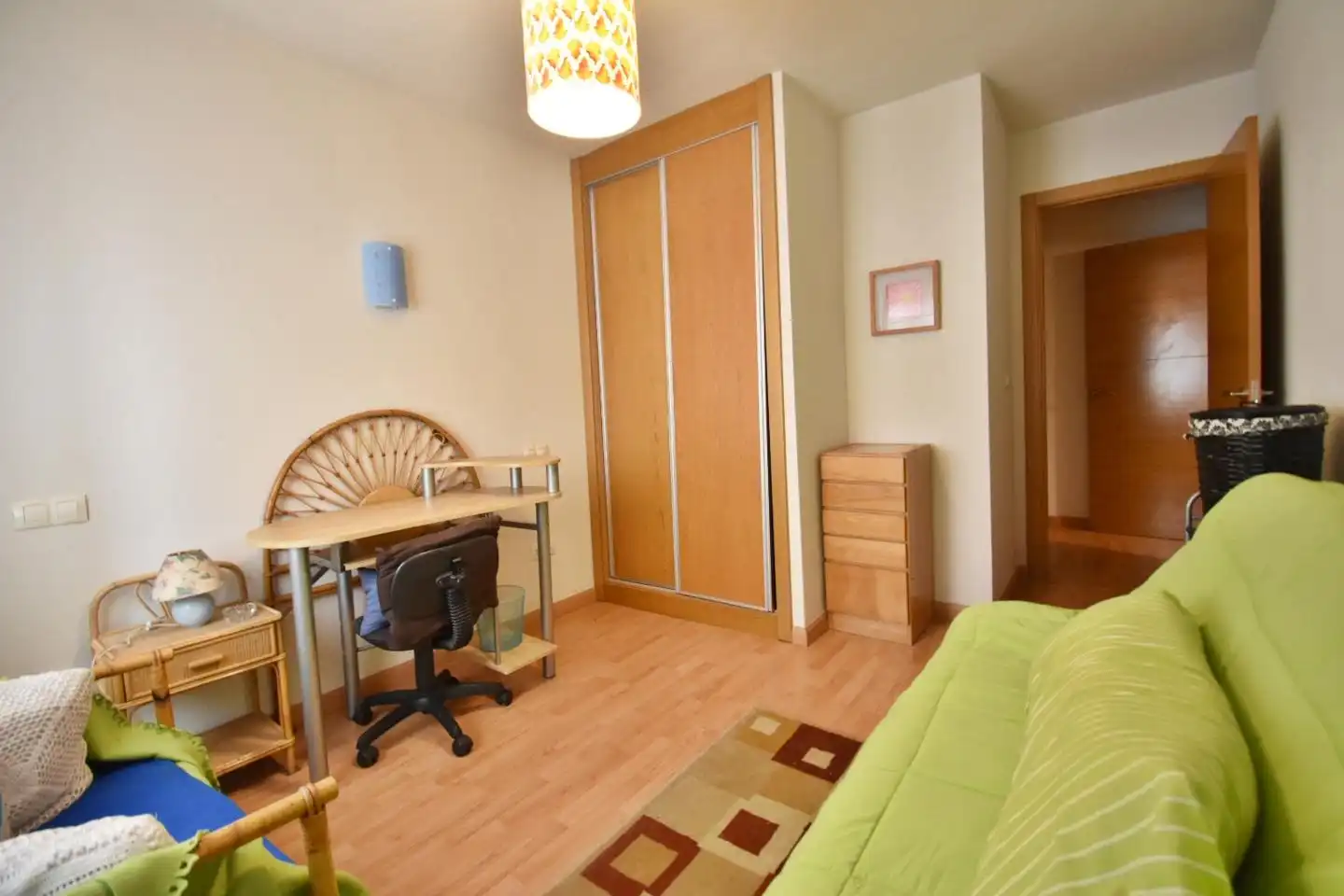 Habitación de Planta baja en venta en Olmedo con Calefacción y Trastero