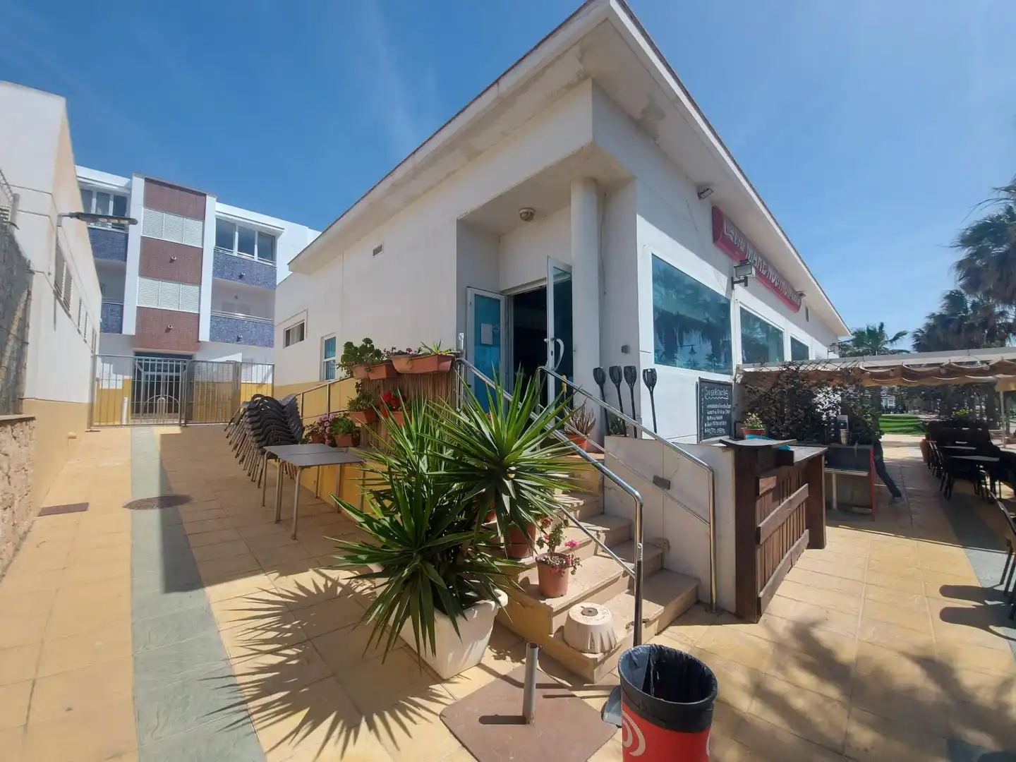 Geschaftsraum zur Miete in El Ejido mit Klimaanlage und Terrasse