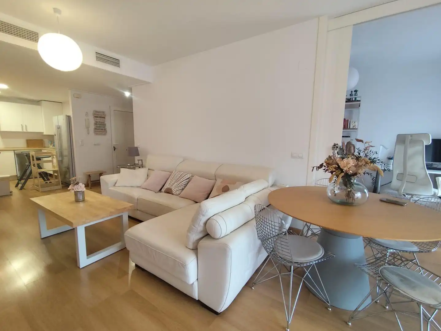 Wohnzimmer von Wohnung zum Verkauf in Murcia mit Klimaanlage und Balkon