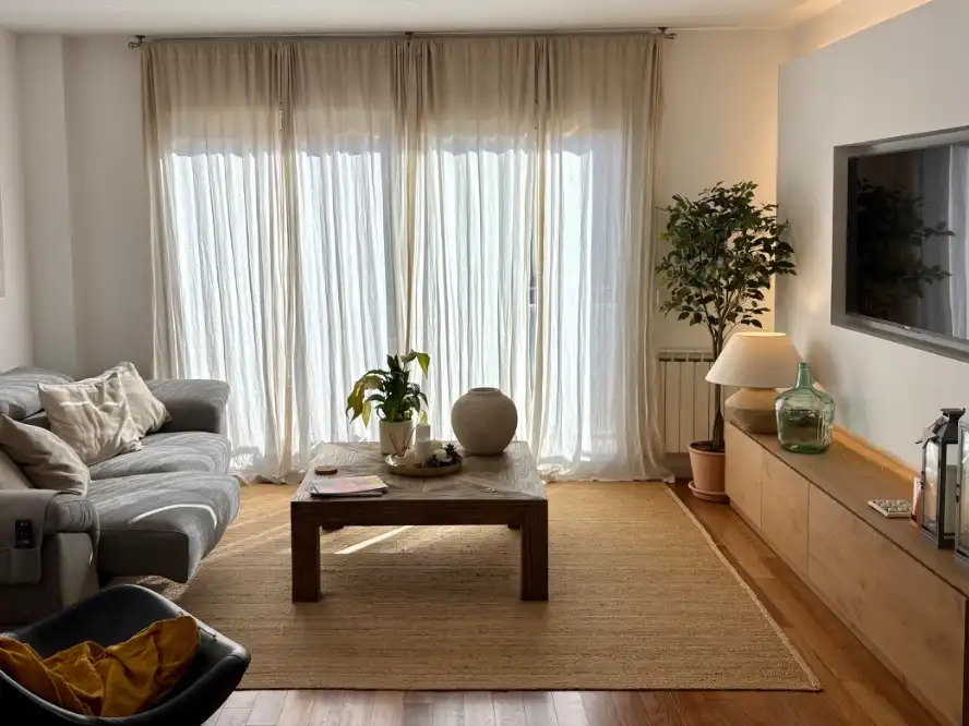 Flat with lift to rent in Carrer de l’Enginyer 54, imagen 2