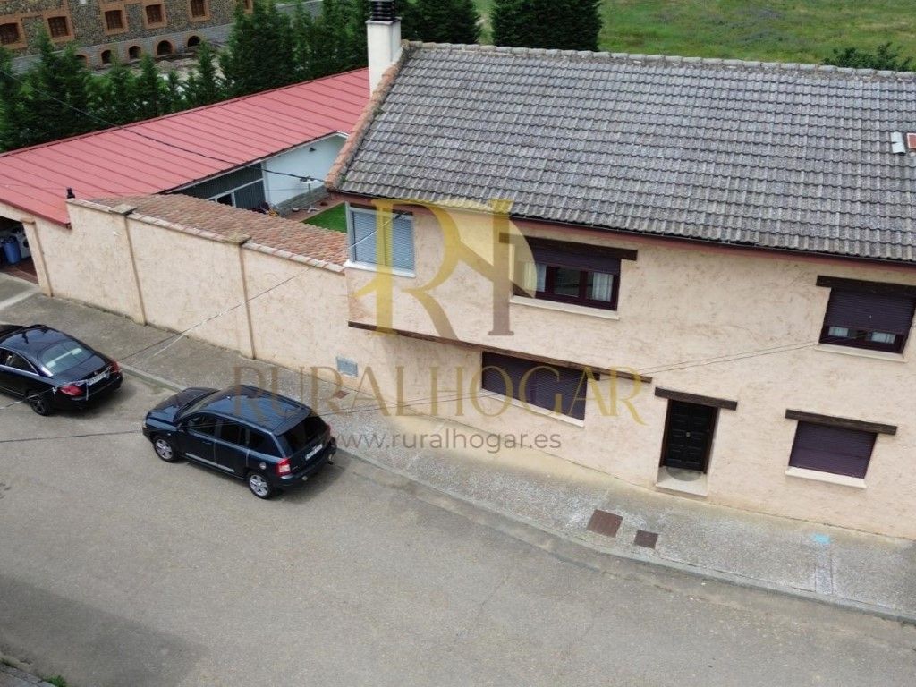 Casa o xalet en venda a Mansilla Mayor