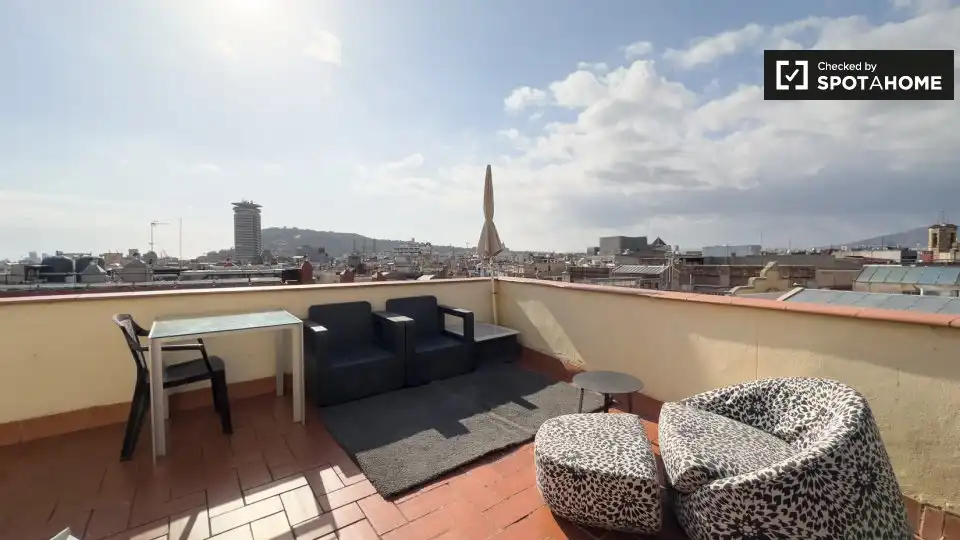 Appartamento con terrazza in affitto a Ciutat Vella, imagen 11