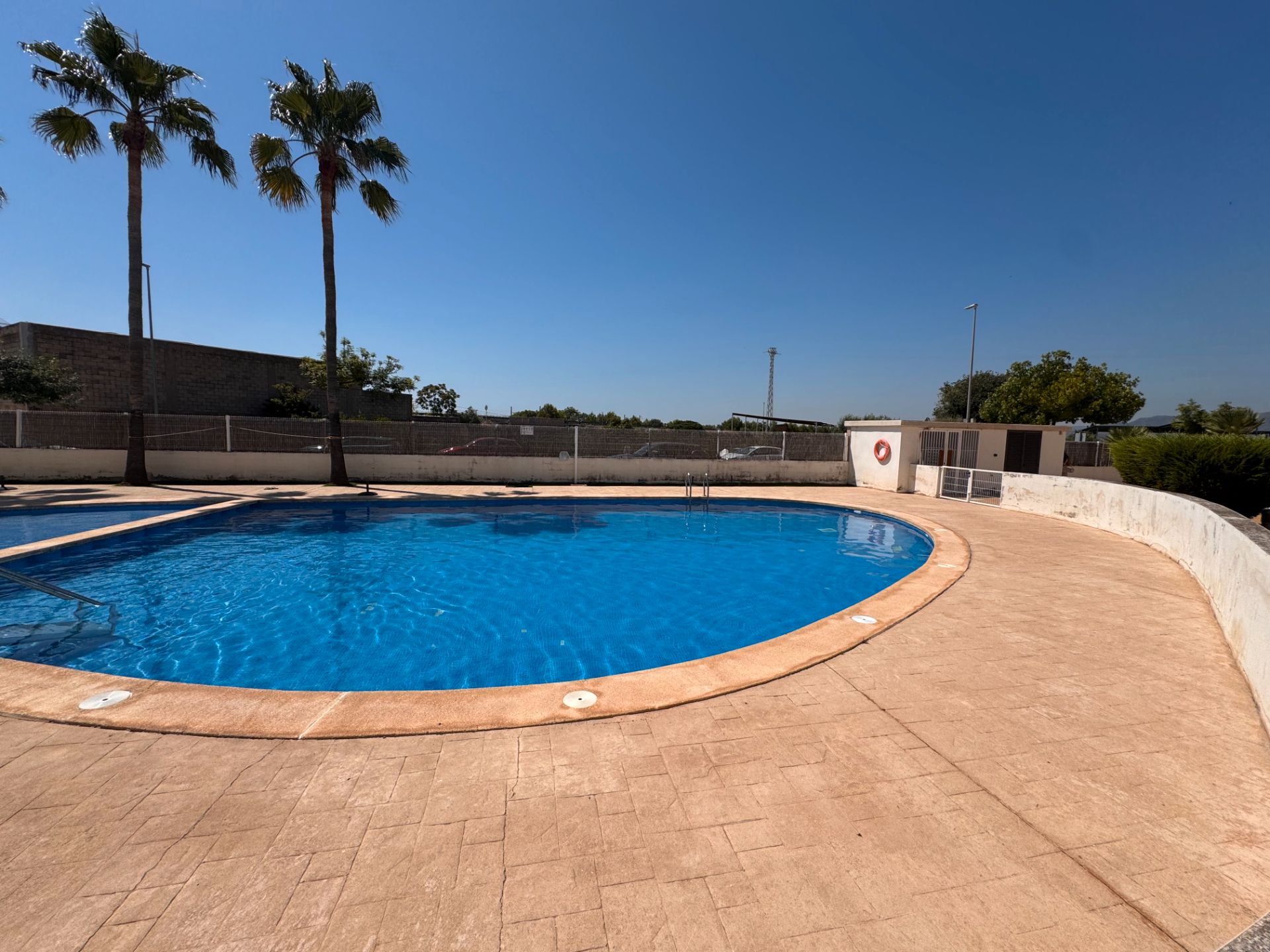 Piscina de Piso en venta en Almenara con Calefacción, Trastero y Amueblado