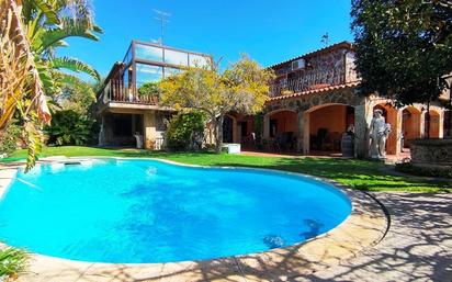 Swimming pool of House or chalet for sale in Torredembarra  with Air Conditioner, Private garden and Storage room