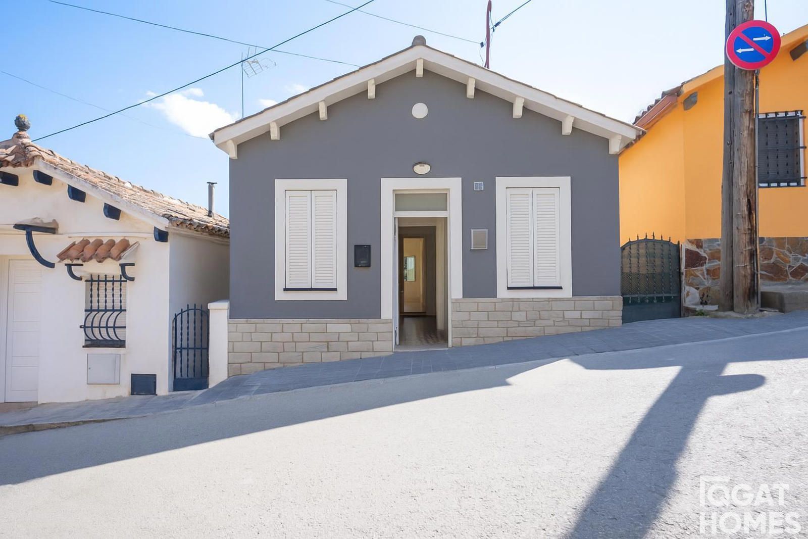 Vista exterior de Casa o xalet en venda en Sant Cugat del Vallès amb Calefacció i Traster