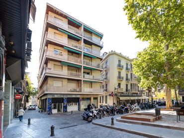 Apartament amb balcó en venda a 2 Calle Enriqueta Lozano