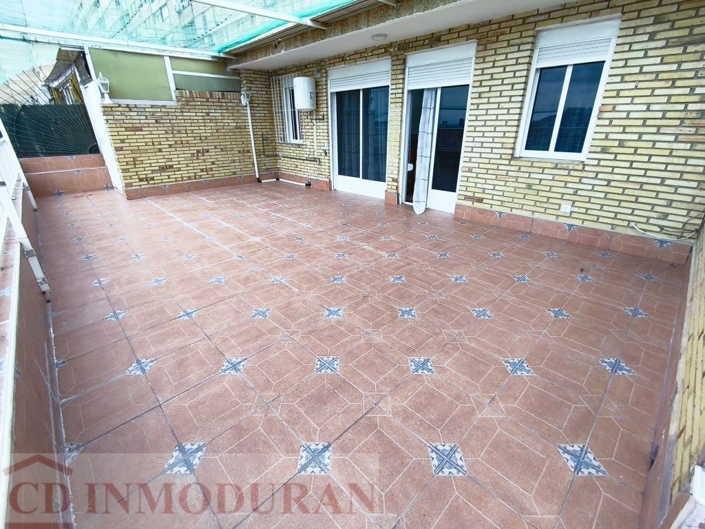 Ático en venta en Calle Pintor Pedro Camacho, Juan XXIII, Norte