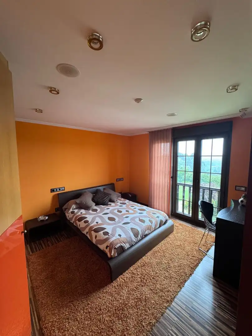 Habitación de Casa o chalet en venta en Gijón  con Calefacción, Terraza y Trastero